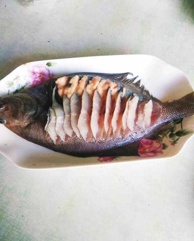 郝永亮育儿|清蒸时怎么样去掉鱼腥味?