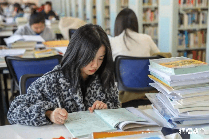 考研|普通二本生拼命“考研”，到底有没有用？考过的人说出实情