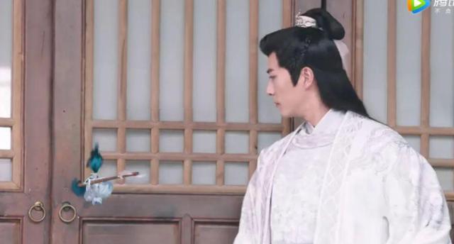 赵露思|对她的滤镜,碎了一地?