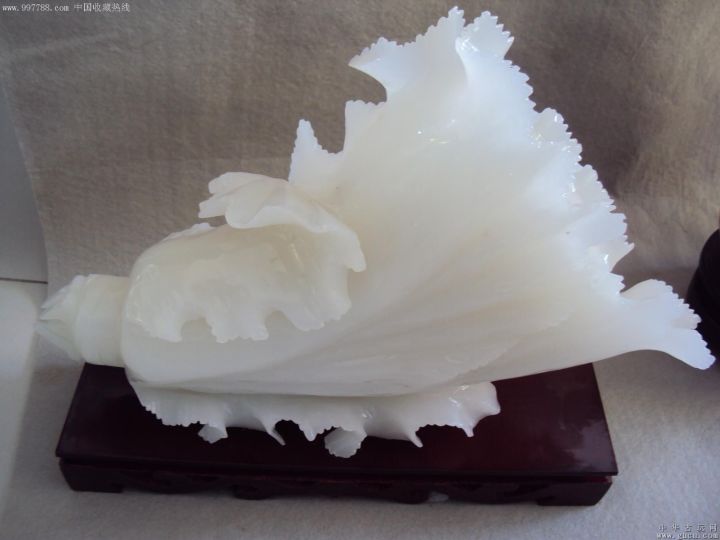 翡翠|如何看待“黄金有价，玉无价”