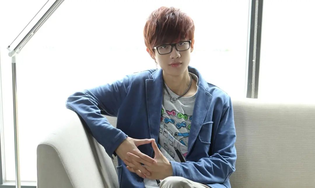 李一桐|张恒遭到追杀？吴亦凡秦牛正威复合；王一博整容；许嵩被资本黑；李一桐于正闹掰