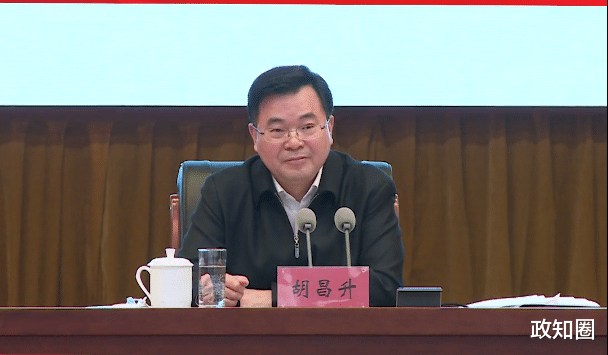 政知圈 新任省长给全省干部“上课”：在自己办公室的时间少一点