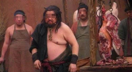 湖北一女子为和情人生活,伙同情夫连捅丈夫39刀,没了力气才停手
