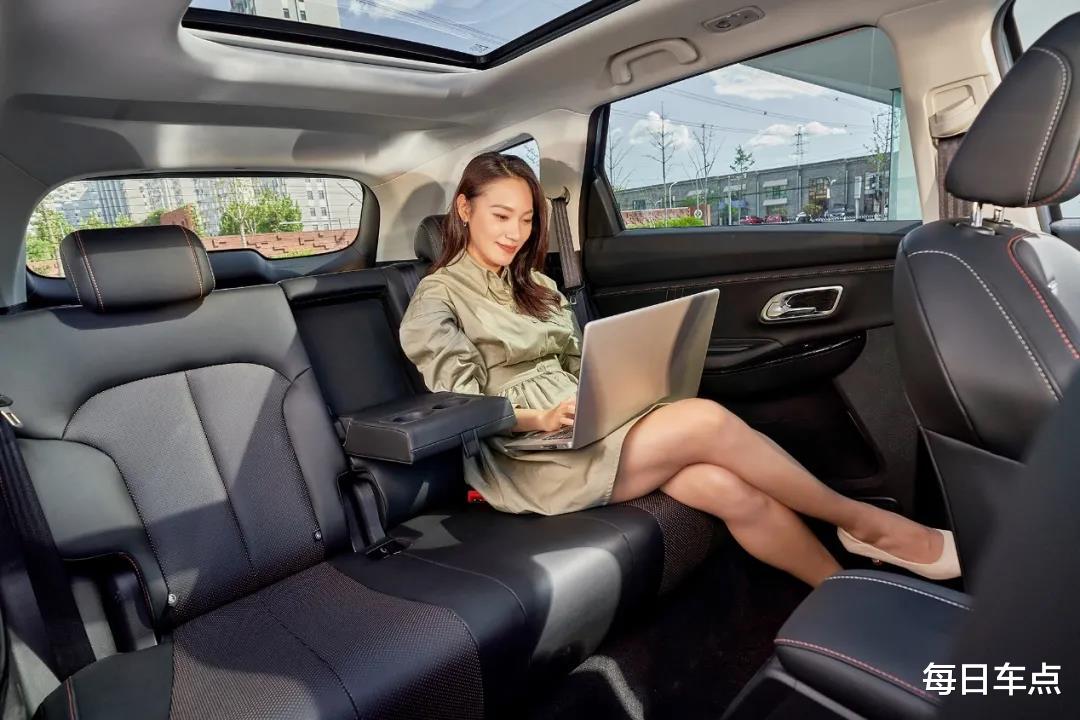 2021年高價值SUV推薦：長安歐尚X7PLUS，一款上市就賣2萬輛的好車-圖4