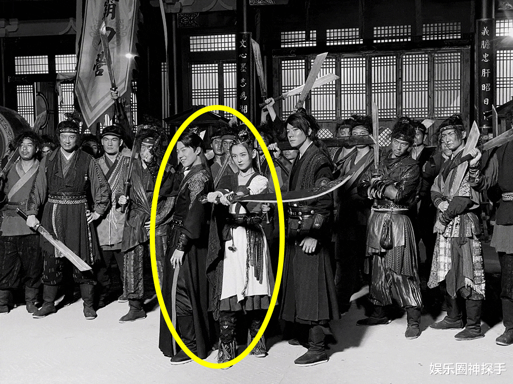 吕燕|童星蒋依依长大了，20岁身高接近170cm，生活照和活动图差别大