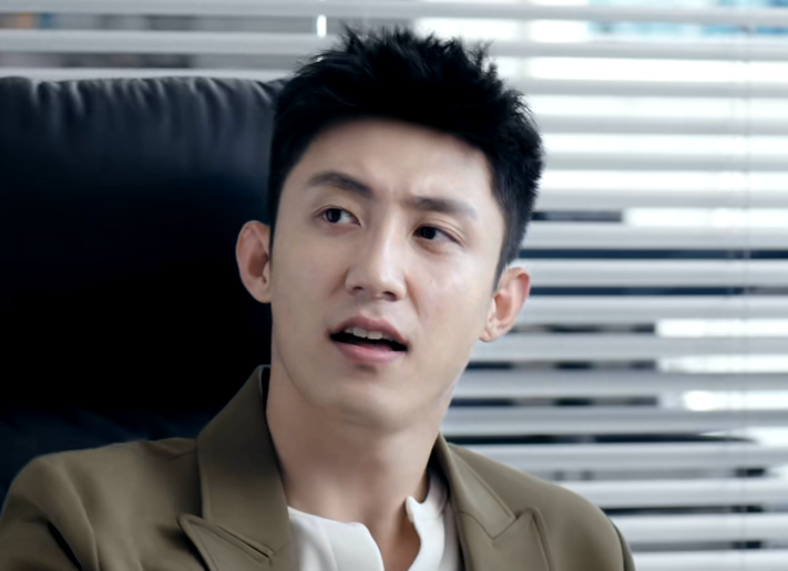 黄景瑜|积压2年，黄景瑜新剧逆袭成黑马，冲上飙升榜第一，连追2集收不住