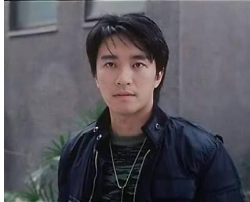 秦风|他一手捧红周星驰，如今生活落魄，星爷百亿身家为何不帮他？