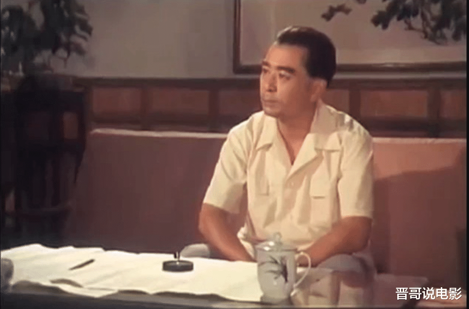 老明星|老戏骨王铁成一辈子扮演周总理，拍完最后一部电影，剃发宣布息影