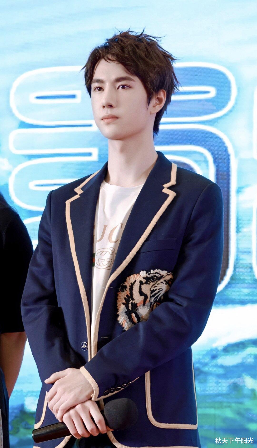 王一博|王一博代言李宁cf系列！多家国货品牌找上门，本人却钟爱这一家？