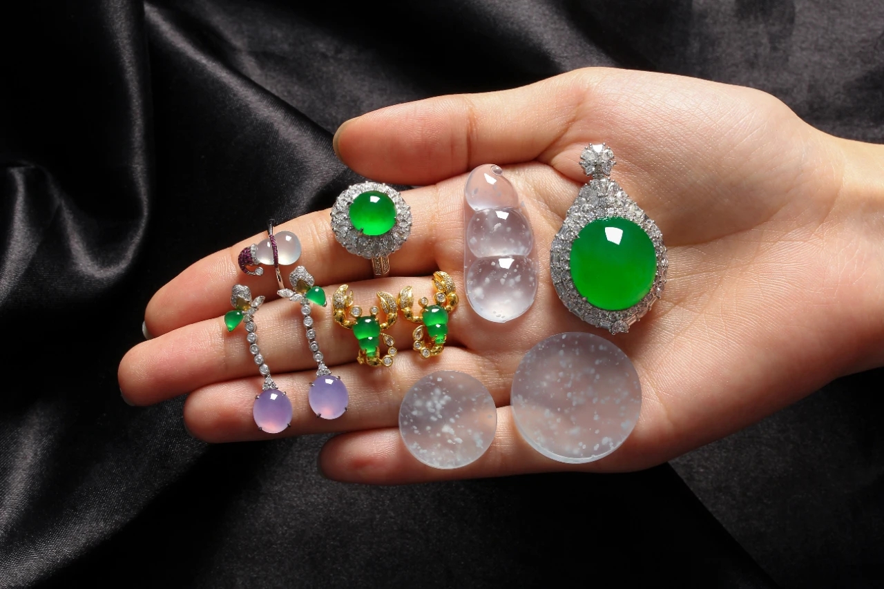 葫芦|翡翠的内部里都有什么？看清楚了！