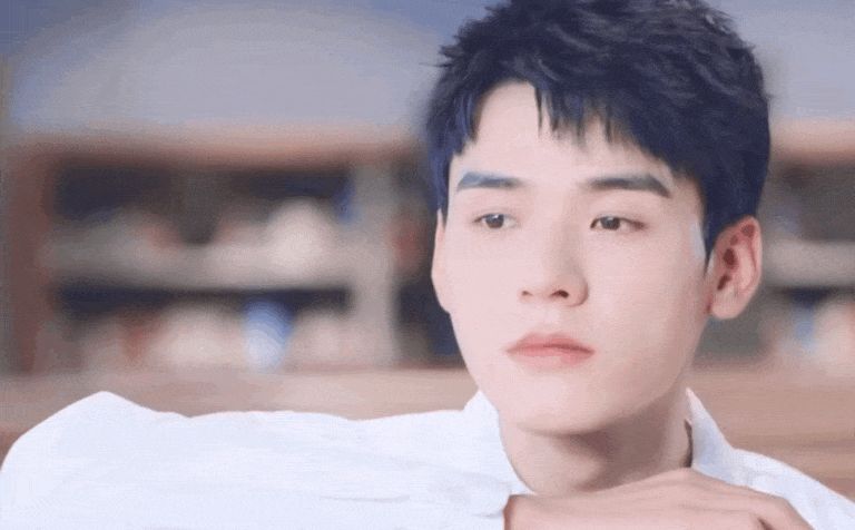 欧美明星|龚俊又一部新剧杀青，海报与乔欣cp感十足，却遭双方粉丝“互怼”