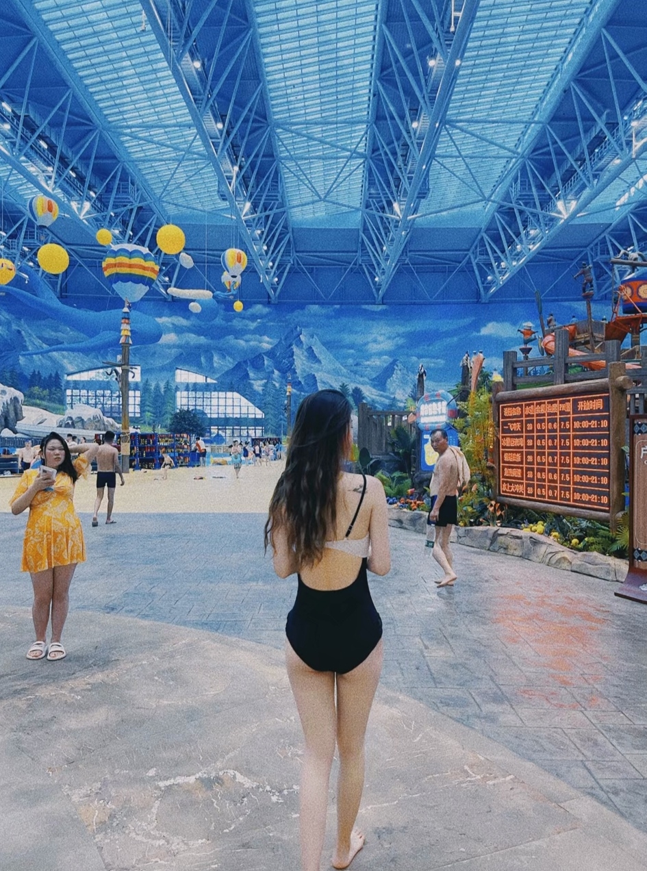 27君|夏天怎么能少得了泳衣对美的表现！