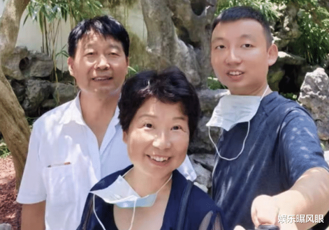 姚策|熊磊与姚策“撇清”关系，团队将其打造成文艺风，摇身一变成演员