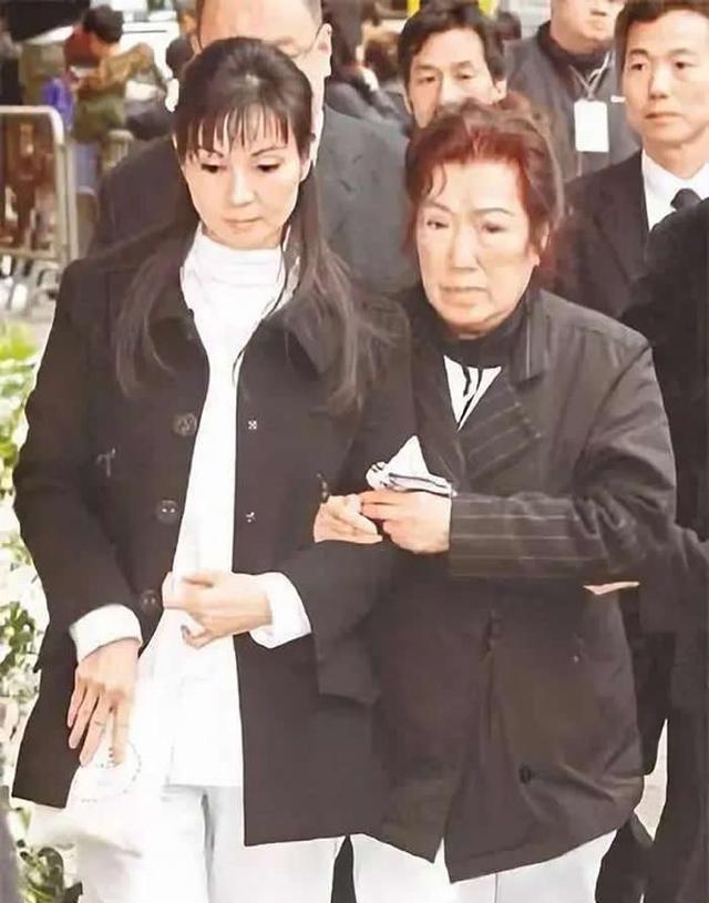 林建岳|97岁的余宝珠:二房上位击败正妻,坐拥数百亿财富,怎么做到的?