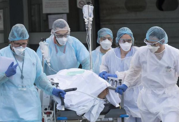 宋亚轩|男歌手感冒变肺炎,昏迷21天下病危通知,称灵肉分离记得2段异象