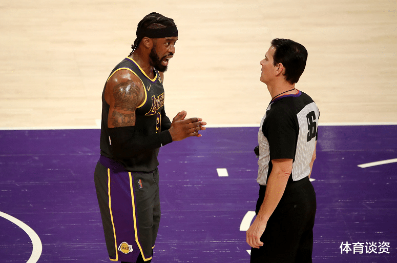 季后赛|4中1还获重用！和詹姆斯一样，你也进入季后赛模式，比一哥还能装