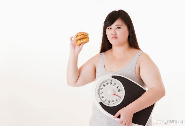 运动|让女性发胖的行为，爱吃零食排第3，第1名是很多姐妹迈不过的坎儿