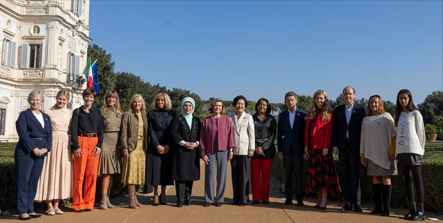 全球时尚风行 G20首脑夫人们第二次大合照出炉！美国夫人扮嫩，韩国夫人最温婉