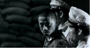 博物馆|影帝级的段奕宏演绎细伟，做成干尸站在泰国博物馆罚站六十年