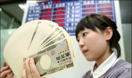 日本 日本债务占GDP的266%，为何没有发生债务危机？