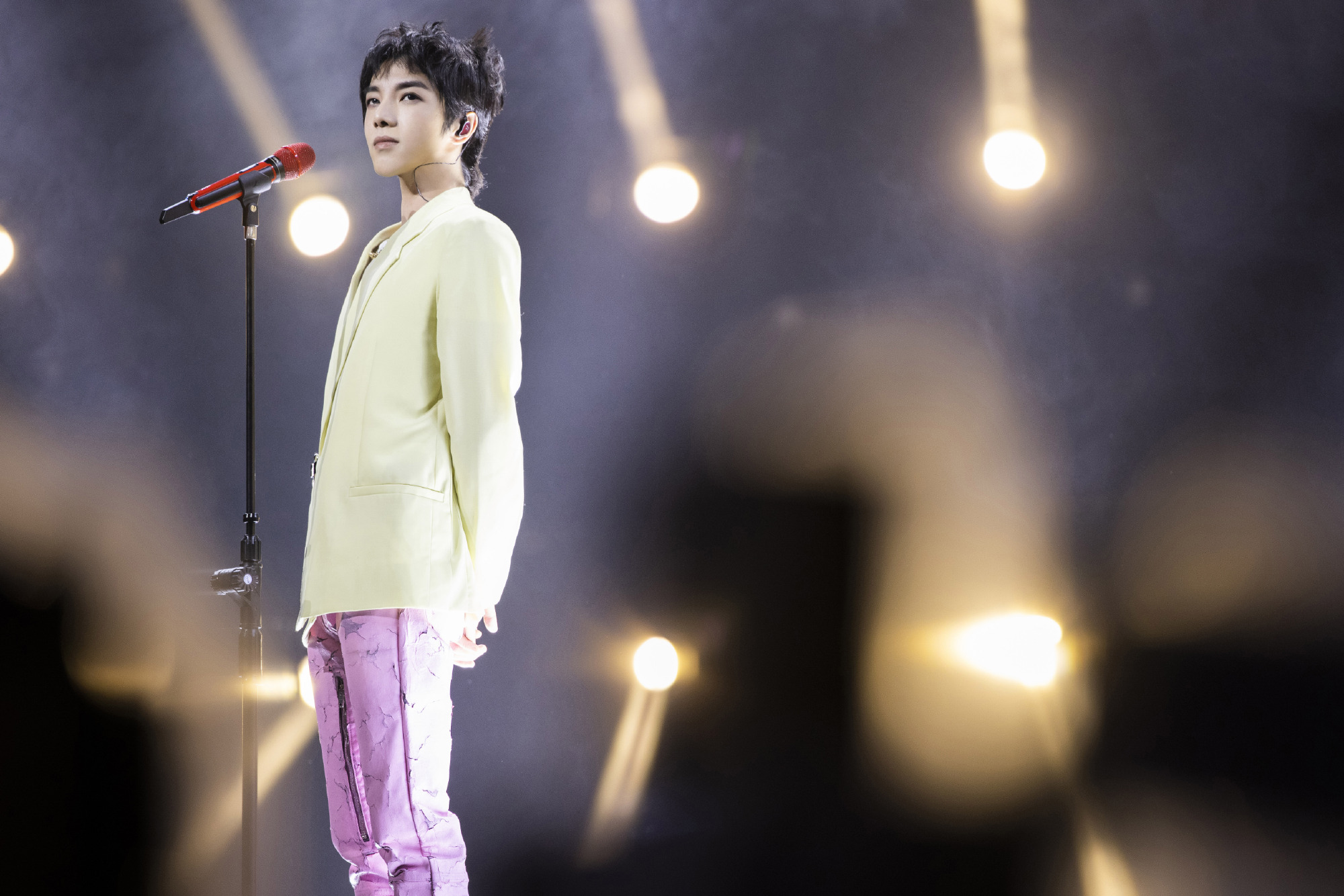 华晨宇|创作鬼才华晨宇的音乐灵感：带你揭秘歌王的创作秘籍