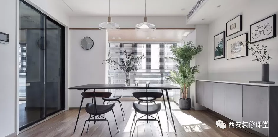 定制餐边柜，不做满墙，留白高级