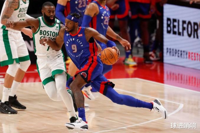 勇士队 勇士升级四巨头？4换2交易方案一箭双雕！兜售维金斯，押宝格兰特