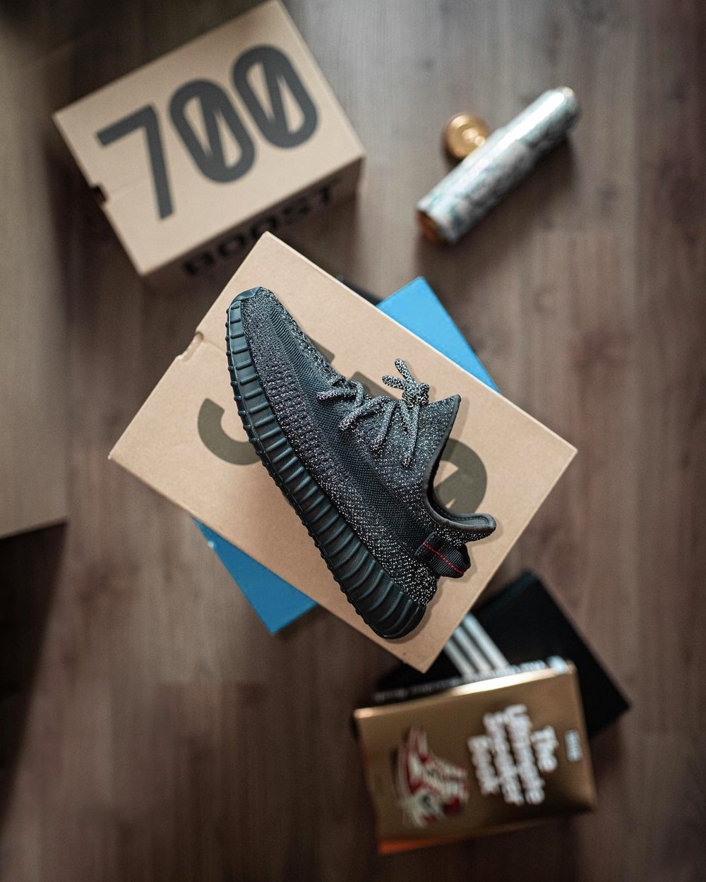 FLIGHTCLUB中文站|十几双Nike、Yeezy「集体暴跌」！sacai价格被打下来了！最惨一双降5K！