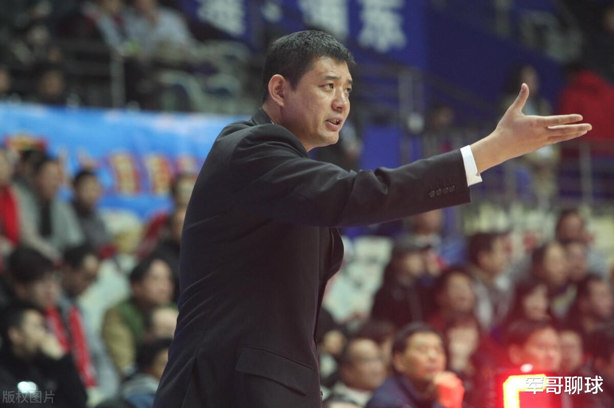 丁彦雨航|丁彦雨航去向已定！巩晓彬下赛季将携手三大男篮国手勇夺总冠军