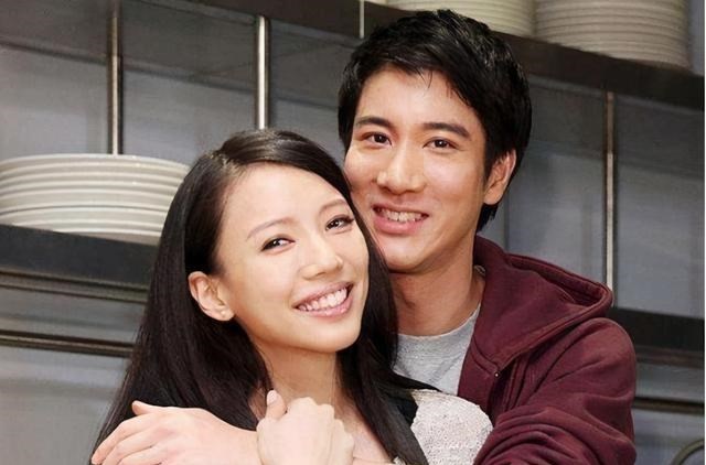 王力宏|王力宏儿子名字只有5笔,没有1笔是弯的,网友:不愧是音乐才子