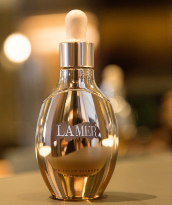 胶原蛋白|4款用实力说话的贵妇精华液,让你皮肤紧致细腻,比同龄人更年轻