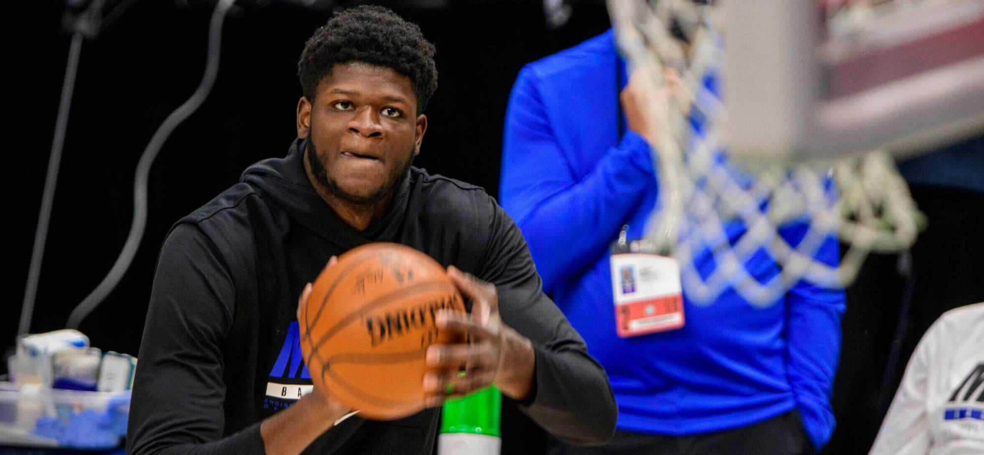 云南 瞄准7尺新星？美媒建议火箭魔术推三方交易：3次轮成筹码不亏