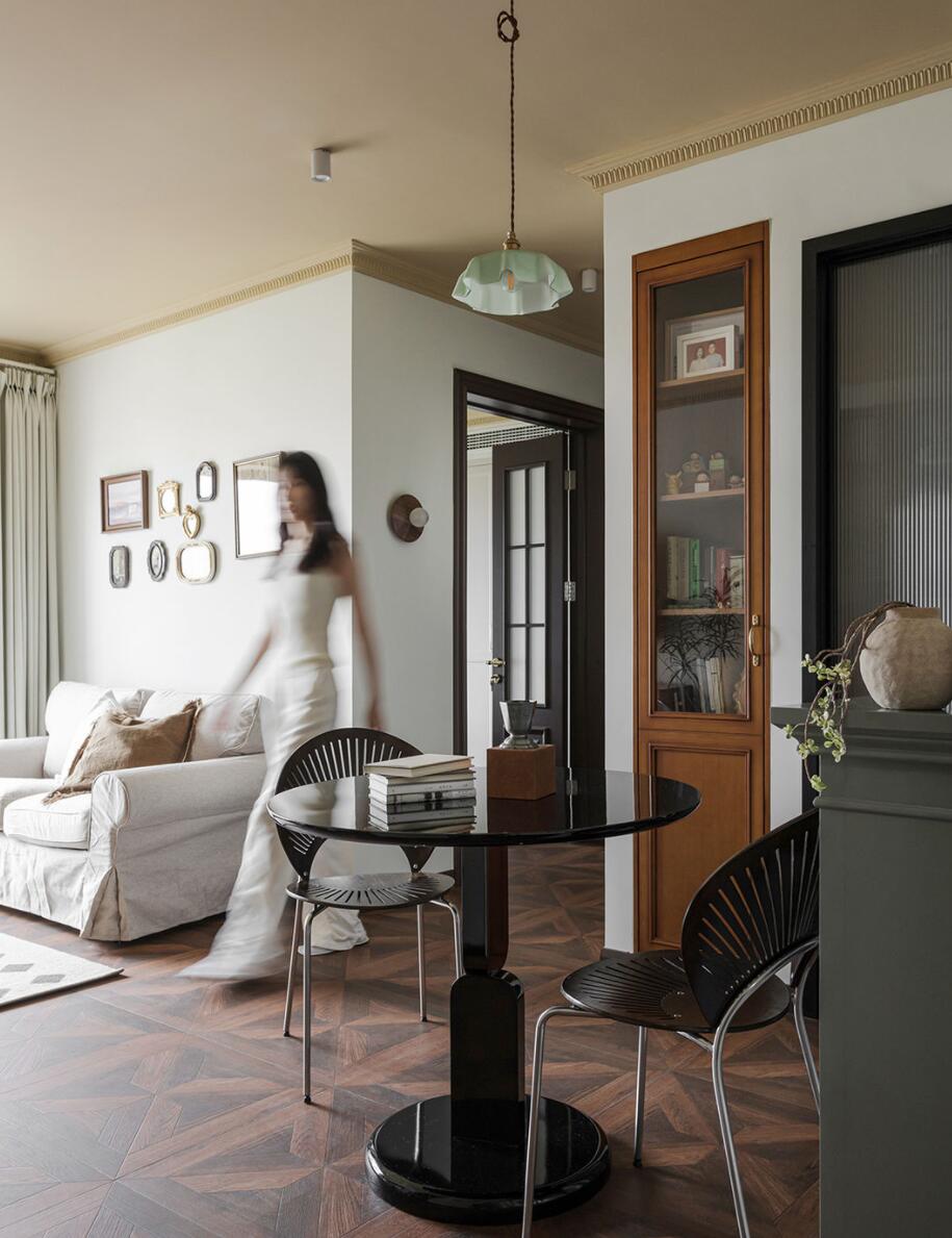 看了她56㎡家，才知道墙体收纳有多强大，简直是“教科书”式设计