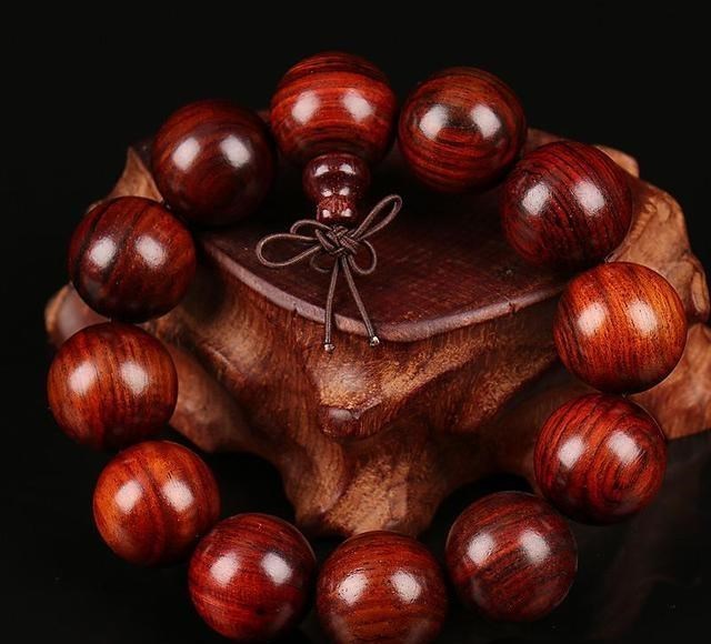 |别玩高价文玩了，这7种文玩手串，百元之内搞定，包浆之后超漂亮