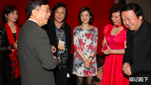 扫黑风暴|惨死，破产，入狱，当初被冠以克夫的她，如今用实际来证明了自己