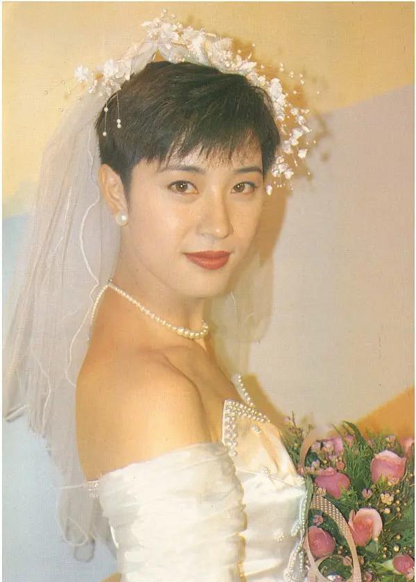 短发|脱胎换骨，剪了短发更好看的美人，你们真的是同一个人吗？