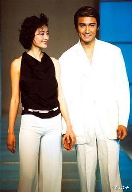 李云迪|9位大龄未婚男明星，有人儿子生母成谜，有人嫖娼被拘留