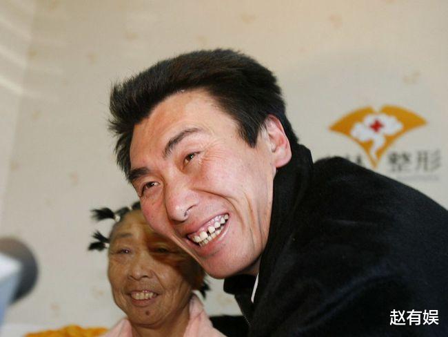 李玉成|相差32岁的爱情遇危机？结婚20多年后，李玉成：没孩子成人生遗憾