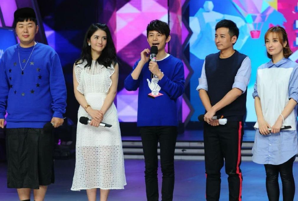 张艺兴|《快本》首期录制嘉宾曝光,宋茜最先到场,快乐家族阵容不变