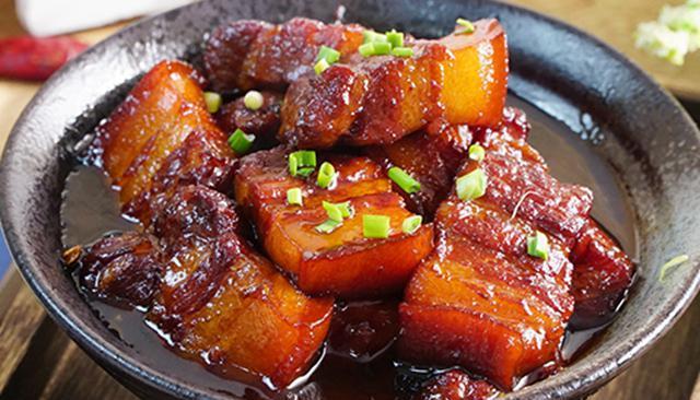 月儿弯弯的夜晚 过年猪肉会降价吗？这一消息已“官宣”，大口吃肉不愁了？