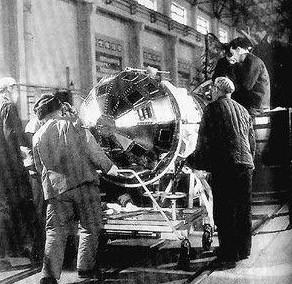 秦谈古史 居里夫人女儿埃莱娜为何说：钱三强是父母学生中地位最特殊的一位