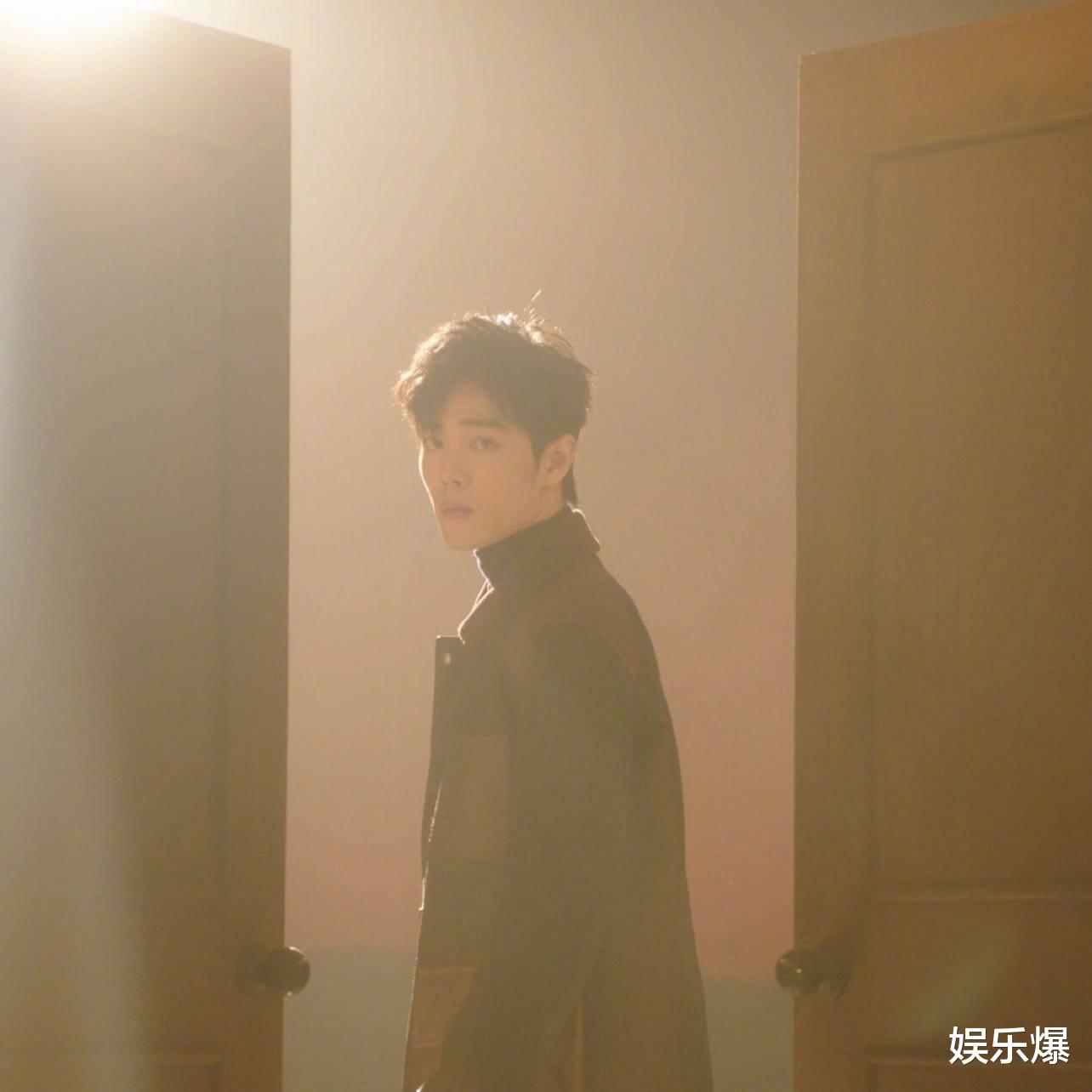 肖战|肖战时尚大片曝光，时隔两年登杂志封面，打破被封杀传闻