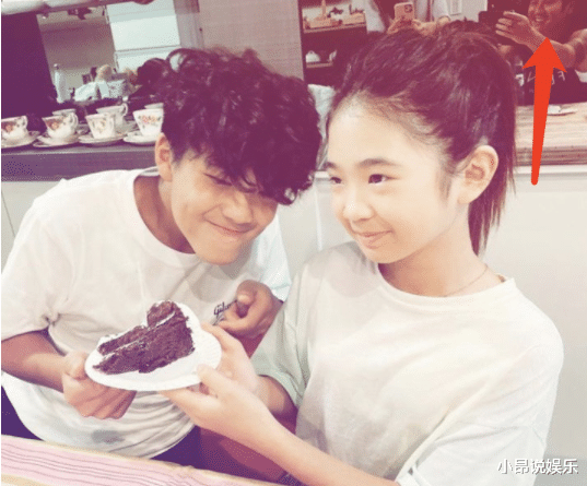 grace|《爸爸去哪儿》Grace已成小美女！11岁正脸大变样，身材像妈妈