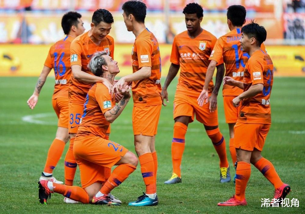 中超|凌晨0點！中超巨星再現爭議言論：山東魯能遭重創，球迷罵聲一片