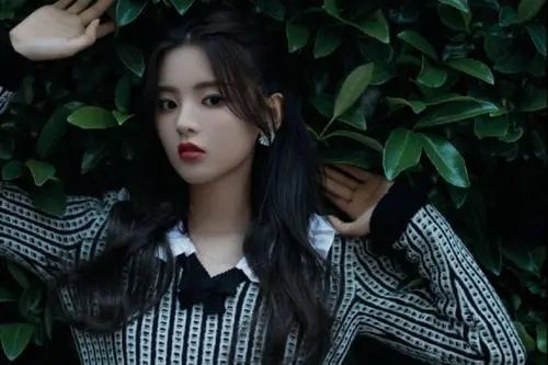 娱乐圈|5位“95后”女星，程潇“丰满身材”备受关注，杨超越在不断提升