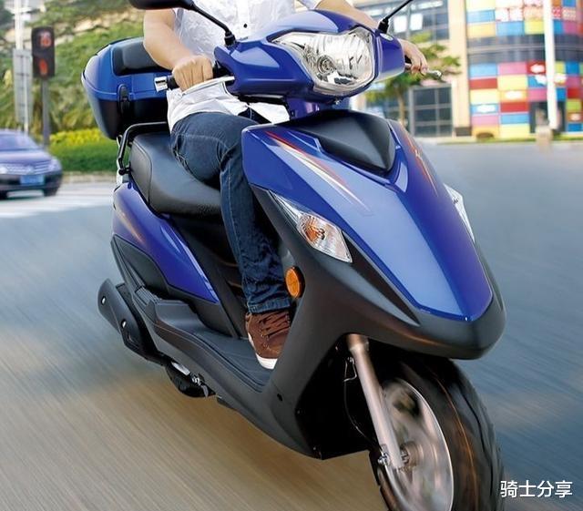 |风冷踏板摩托车，一天能跑多少公里？