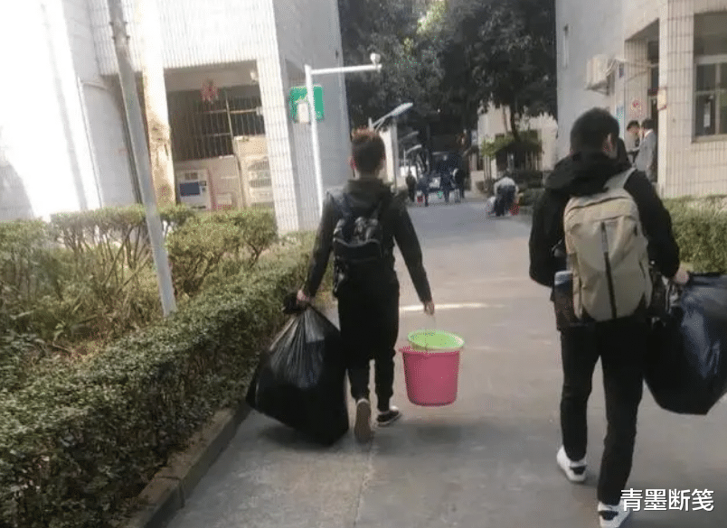 工人|此处不留爷，自有留爷处？“提桶跑路”为何会演变成一种社会常态