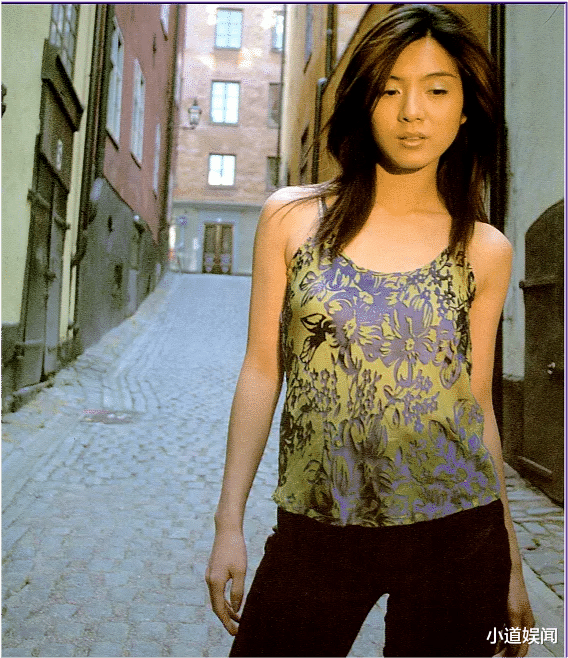 杨采妮|47岁杨采妮复出拍戏，悉心照料同组童星，昔日玉女掌门美貌在线