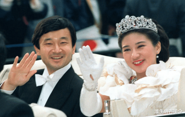 不丹|29岁不丹王后和日本纪子妃一家同框！王后太迷人，两家小王子比萌