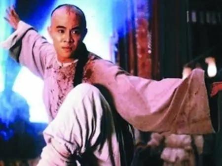 李连杰|“最像李连杰的女儿”李苔蜜：2岁成留守儿童，今32岁依旧未婚？